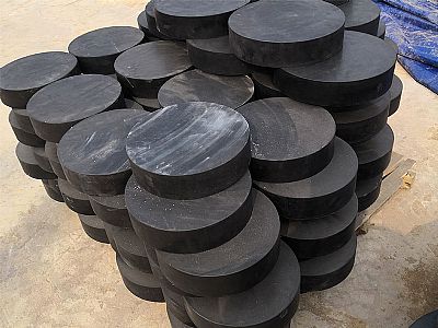银川板式橡胶支座由若干层橡胶片与薄钢板经加压硫化
